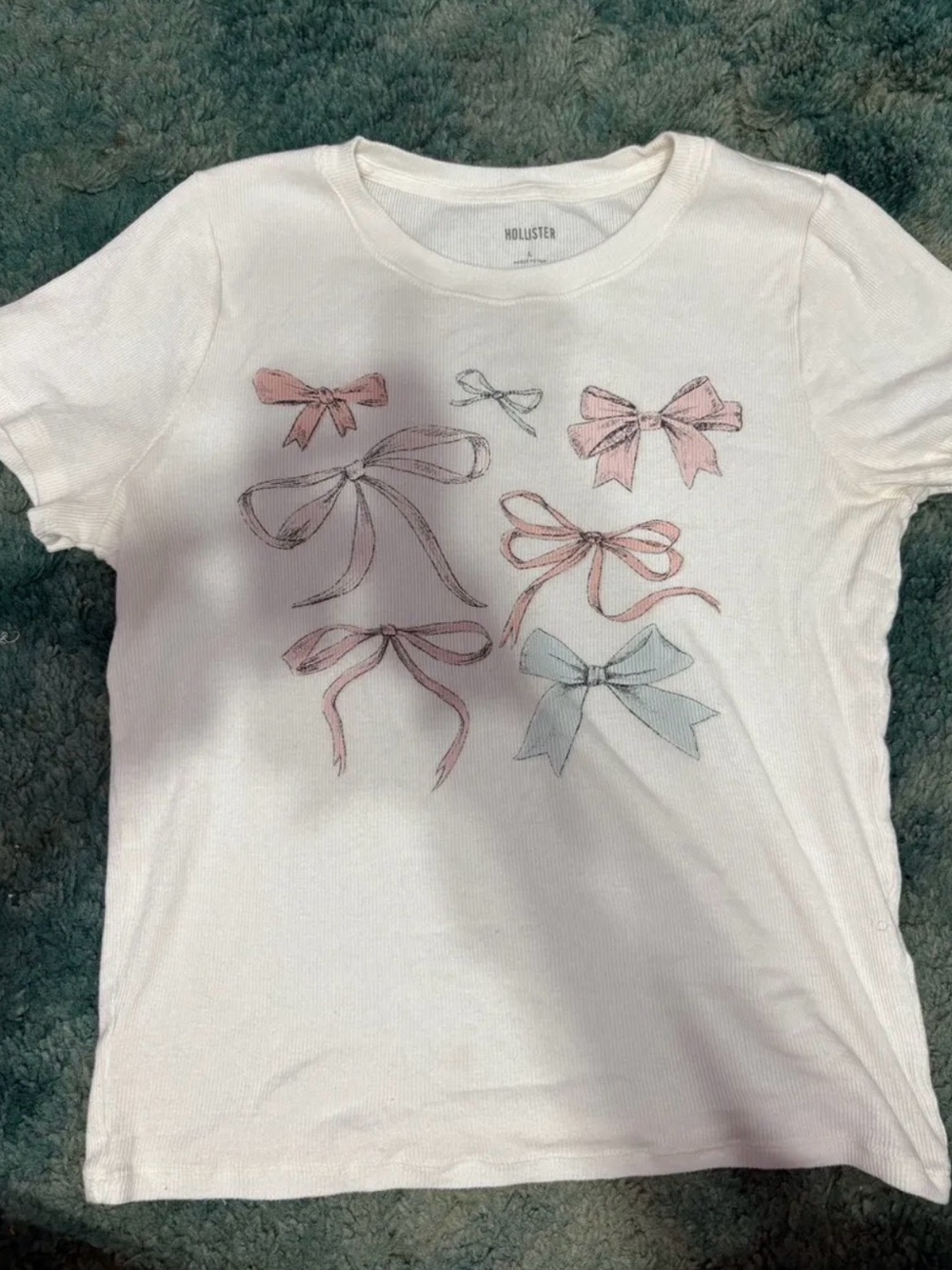 Hollister White Short Sleeve Tee with Pink and Light Blue Bow Motif